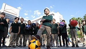 DULKADİROĞLU’NDAN, ATIK PİL TOPLAYAN ÖĞRENCİLERE HEDİYE