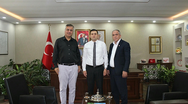 KKTC KAHRAMANMARAŞ'LILAR DERNEK BAŞKANI KOÇKAT'TAN KAYMAKAM CULUKAR'A HAYIRLI OLSUN ZİYARETİ