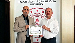 MARAŞ'IN GURURU TOBB FEN LİSESİ MÜDÜRÜ DEMİR ÖDÜLÜNÜ GÖKŞEN'DEN ALDI