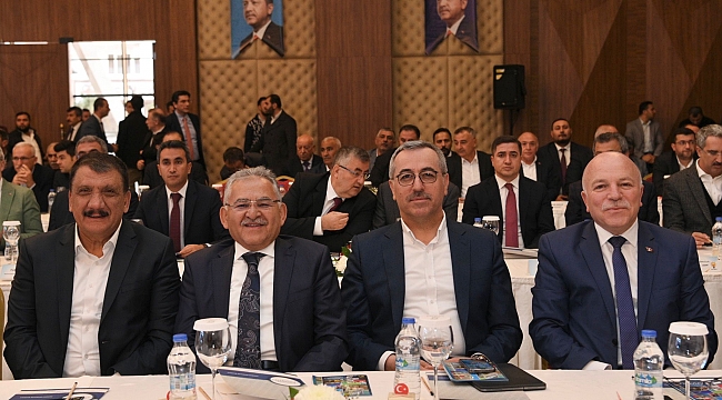Başkan Güngör, AK Parti Yerel Yönetimler Başkanlığı İstişare Toplantısı’na Katıldı