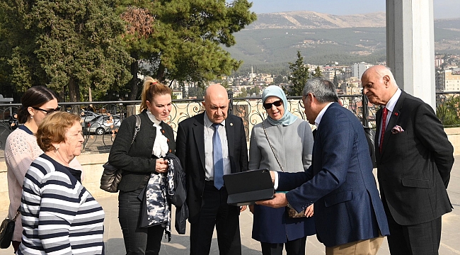 Başkan Güngör, Önceki Dönem Bakanlarını ve Milletvekilini Ağırladı