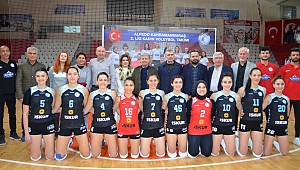 Rektör Yasım, Alpedo Kahramanmaraş Kadın Voleybol Takımını Tebrik Etti