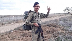 ŞEHİDİN VAR TÜRKİYE... MİLLETİMİZNİN BAŞI SAĞOLSUN...