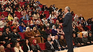 Başkan Güngör, Üniversite Öğrencilerine Müjdelerini Sıraladı