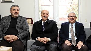 BAŞKAN OKAY DOĞUKENT APARTMAN GÖREVLİLERİ İLE BİR ARAYA GELDİ