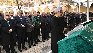 DEVLET ESKİ BAKANI ALİ DOĞAN'IN ABLASI HATİCE CEYHAN SON YOLCULUĞUNA UĞURLANDI