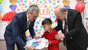 Başkan Güngör, Miniklerin Karne Heyecanına Ortak Oldu