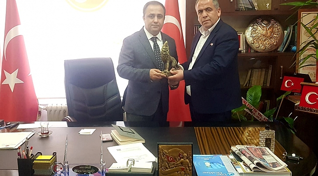 KKTC K.MARAŞ'LILAR DERNEK BAŞKANI KOÇKAT'TAN MHP İL BAŞKANI DEMİRÖZ'E HAYIRLI OLSUN ZİYARETİ