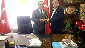 KKTC K.MARAŞ'LILAR DERNEK BAŞKANI  KOÇKAT'TAN MHP İL BAŞKANI DEMİRÖZ'E HAYIRLI OLSUN ZİYARETİ