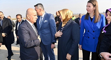 TARIM BAKANI KİRİŞÇİ'YE BABA OCAĞINDA SICAK KARŞILAMA