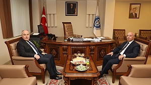 VALİ COŞKUN’DAN KİÜ REKTÖRÜ PROF. DR. İSMAİL BAKAN’A “HAYIRLI OLSUN” ZİYARETİ