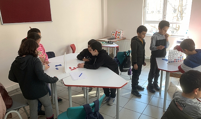 YARIYIL TATİLİNDE BİLSEM ATÖLYELERİ ÖĞRENCİLERİN HİZMETİNDE