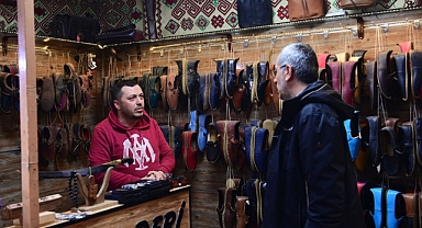 Tarihi Kapalı Çarşı’da Esnaf Kepenk Açmaya Başladı