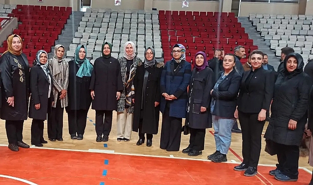 Bakan Fatma Betül Sayan Koordinatörlugunde Ak Partide Temayül Yoklaması Yapıldı
