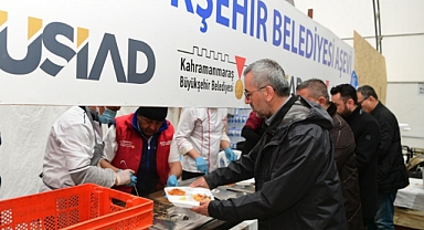 “Her Gün 15 Bin Kişilik Gönül Sofrası Kuruyoruz”