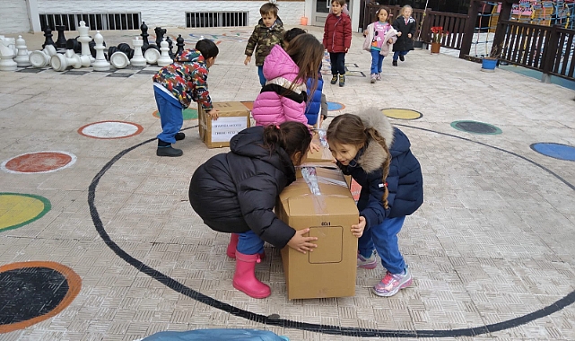 Kendileri Küçük Yürekleri Büyük