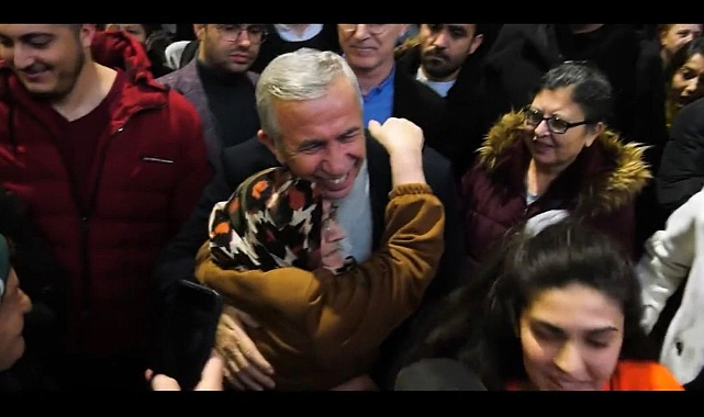 Mansur Yavaş Anfa'da Maraş Çarşısını Ziyaret Etti. Duygusal Anlar Yaşandı