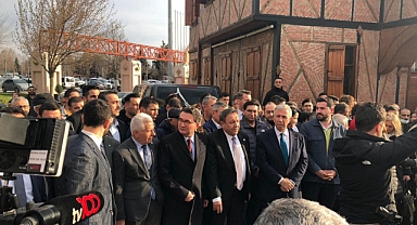 Meral Akşener ve Mansur Yavaş Anfa daki Maraş Çarşısını Ziyaret Etti