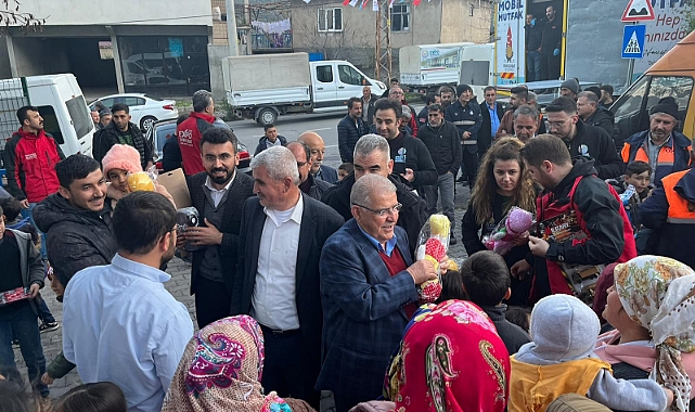 Onikişubat Belediyesi, Ggönül Sofrasını Dönüklü Mahallesi’nde Kurdu