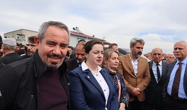 SAİDE ADİL GÖNEN GÖNÜLLERE DOKUNMAYA DEVAM EDİYOR