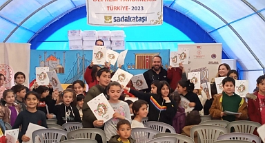 2.Uluslararası Hadi Poyrazoğlu Kukla ve Karagöz Festivali Depremzede Çocukları Mutlu Etti