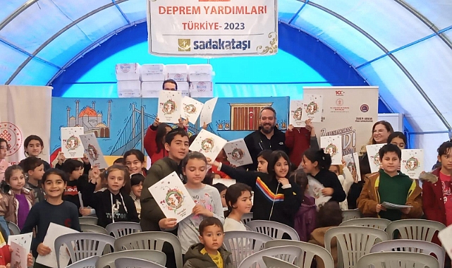 2.Uluslararası Hadi Poyrazoğlu Kukla ve Karagöz Festivali Depremzede Çocukları Mutlu Etti