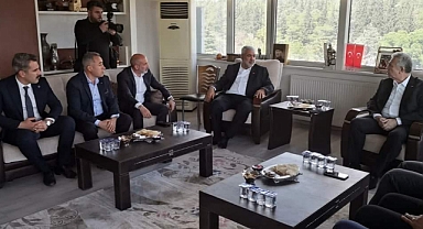 Mansur YAVAŞ KMSOB Başkanı Kuybu'yu Ziyaret Etti
