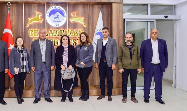 Şanlıurfa'nın Köklu Ailelerinden Sevilen Bürokrat Hatun Koçbaba'nın Aday Adayliğı Tüm İl Genelinde Memnuniyetle Karşılandı