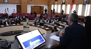Su Borçları Silindi, Toplu Taşımaya Ücretsiz Devam dendi, Esnafa Destek Geldi