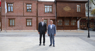 BAŞKAN YILMAZ, KÜLTÜR BAKANI YARDIMCISI AHMET MİSBAH DEMİRCAN'I AĞIRLADI