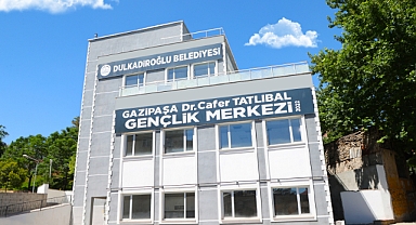 DULKADİROĞLU’NDAN ÜNİVERSİTE SINAVINA HAZIRLANAN GENÇLERE ÖZEL KURS