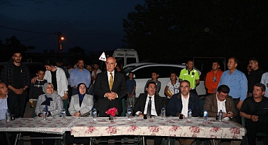 Kirişci ve Güngör, Türkoğlu’nda Vatandaşlarla Buluştu