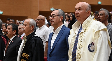 Başkan Güngör, Tıp Öğrencilerinin Mezuniyet Heyecanına Ortak Oldu