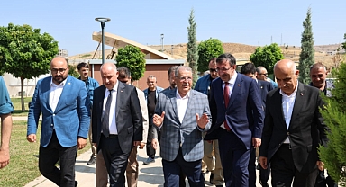 Başkan Mahçiçek’ten Cumhurbaşkanı Yardımcısı Yılmaz’a EXPO 2023 Sunumu