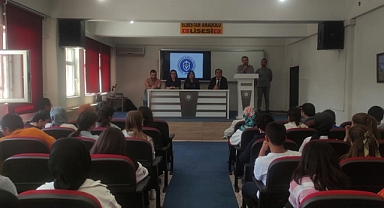 İSTİKLAL ÜNİVERSİTESİ BÖLÜM VE PROGRAMLARI ADAY ÖĞRENCİLERE TANITILDI