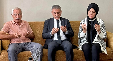 Vali Akkoyun 'dan Şehit Komutanın Ailesine Ziyaret