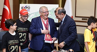 Galatasaray Spor Kulübü’nden Başkan Mahçiçek’e Teşekkür Ziyareti