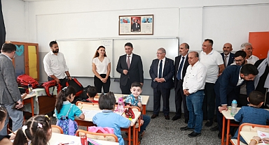 Bu Yılda Kitaplar Devletten, Çanta ve Kırtasiyeler Onikişubat Belediyesi’nden