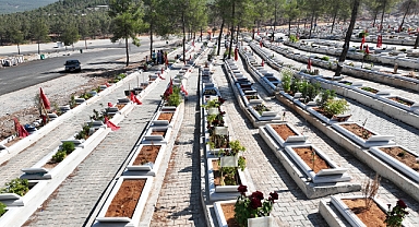 Büyükşehir, Kapıçam Mezarlığı’nda Çevre Düzenlemesini Sürdürüyor