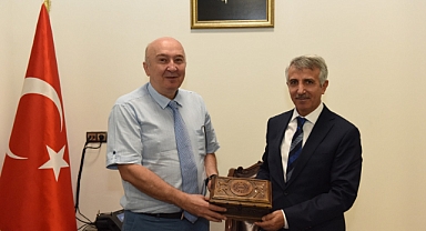 KSÜ’den Kahramanmaraş Valisi Mükerrem Ünlüer’e Hayırlı Olsun Ziyareti