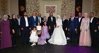 Sümeyye ile Ahmet Güneçıkan Mutluluğa İlk Adımlarını Attılar