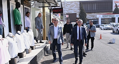 Başkan Güngör ve Vali Ünlüer, Geçici Çarşıda Esnaflarla Bir Araya Geldi