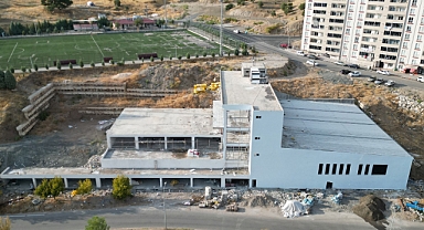 DOĞUKENT SPOR KOMPLEKSİNDE ÇALIŞMALAR HIZ KAZANDI