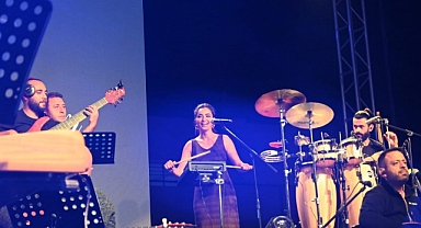 Oğuzeli 13.Nar ve Yöresel Kurutmalık Festivali Muhteşem Geçti