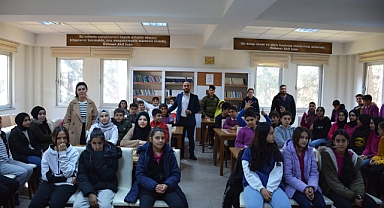 Büyükşehir, Edebiyatseverleri Usta Kalemlerle Buluşturmayı Sürdürüyor