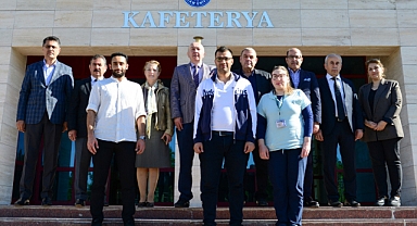 Rektör Yasım, KSÜ’de Eğitim Gören Filistinli Öğrencileri Makamında Ağırladı
