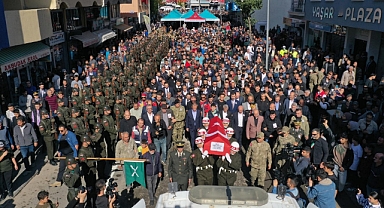 Şehidimiz Samed Bektaş'ı Havaalanında Törenle Karşılandı