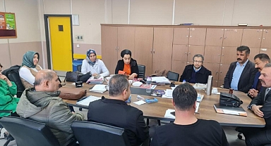 Türk Eğitim-Sen Başkani Yenipınar ve Yönetimi Mesleki Eğitim Merkezini Ziyaret Etti