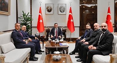 AİLE VE SOSYAL HİZMET İŞÇİSİNİN SORUNLARI CUMHURBAŞKANI YARDIMCISI YILMAZ’IN ÖNÜNDE