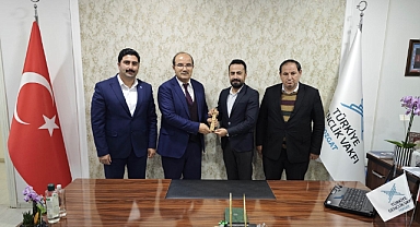 Başkan Koçak Tügva İl Başkanlığına Hayırlı Olsunda Bulundu